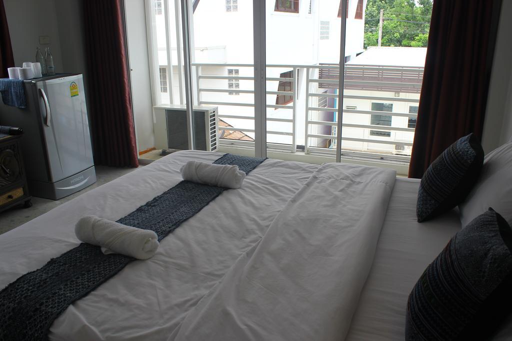 Baanlansa Bed&Bar Hotel Csiangmaj Kültér fotó